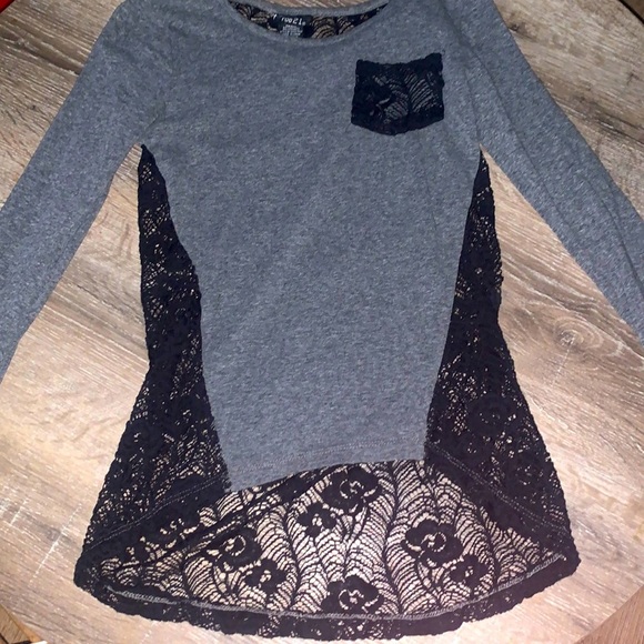Rue 21 Long Sleeve and Lace Back and Side Cut Out. Size Small. - Picture 2 of 3
